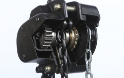 三角手拉葫蘆如何更換導(dǎo)輪？